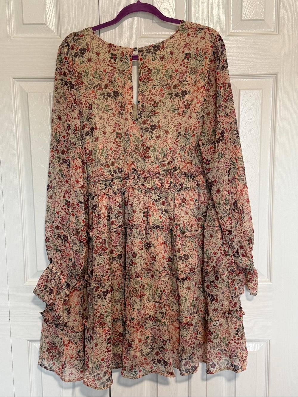 Torrid Beige Floral Ruffle Tunic - Picture 2 of 3